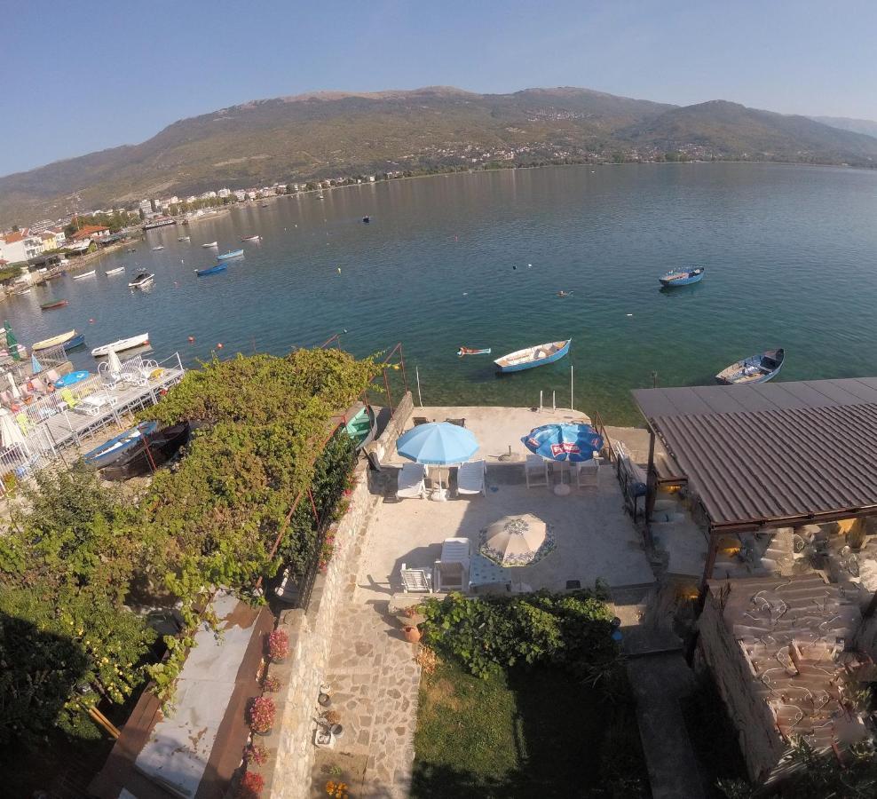 Beachfront Apartments Grunche Ohrid Bagian luar foto